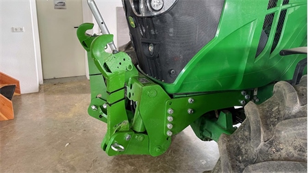 UNIVERSAL KIT FRONT HYDRAULICS CAT. 2 FOR TRACTOR 1500 KG - GREEN (RAL 6001)